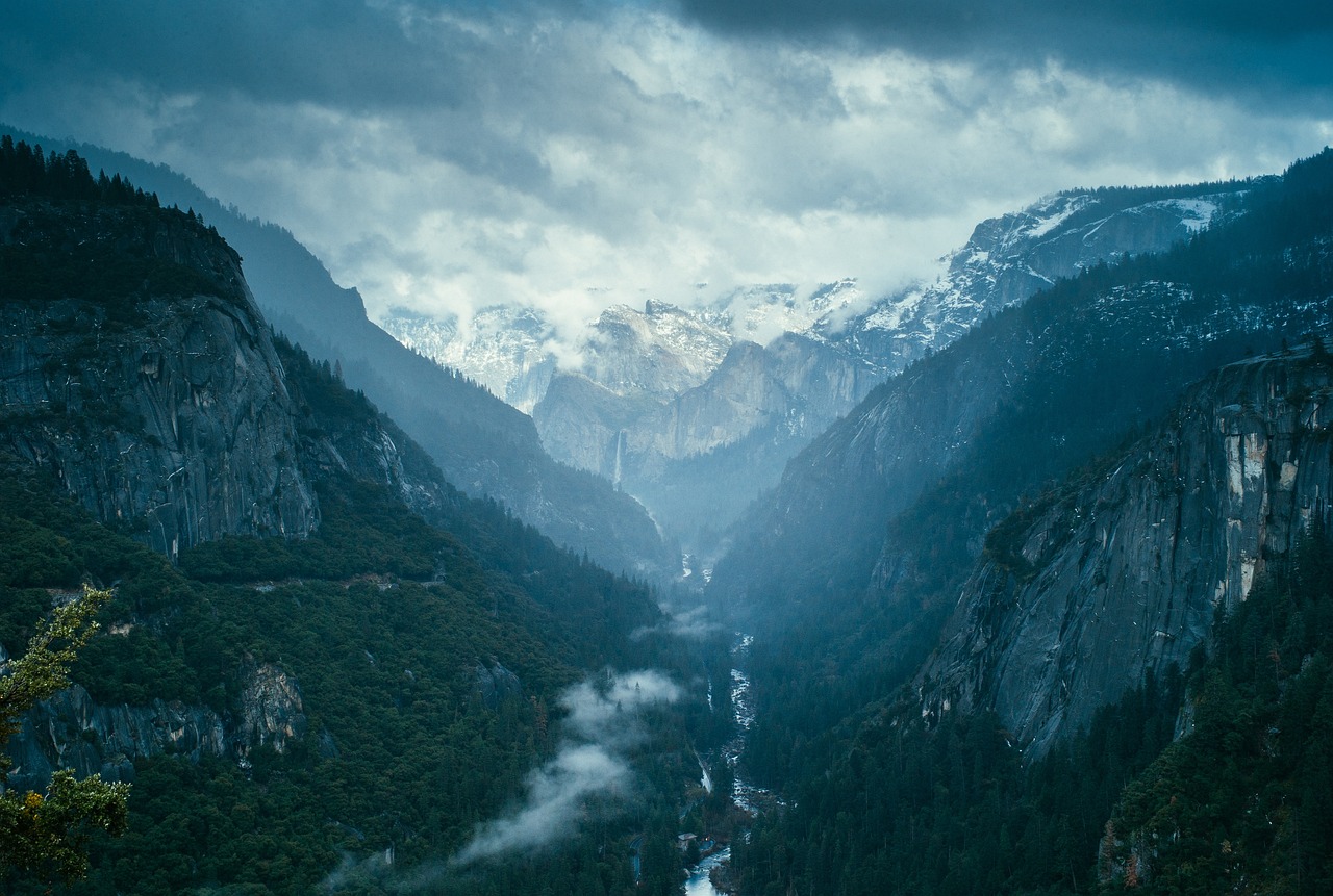 Exploring the Stunning Landscapes of Yosemite National Park